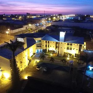 Serranos Park Hotel
